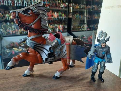 1983 Complete Strongheart And Destrier Dungeons And Dragons Vintage Figure