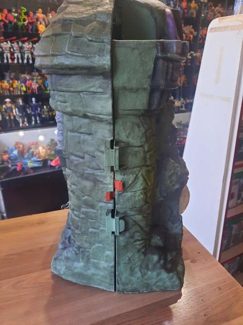 1981 Castle Grayskull of He-Man-Masters of the Universe 2020 (MOTU) Vintage