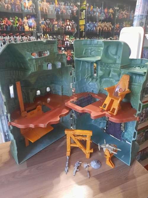 1981 Castle Grayskull of He-Man-Masters of the Universe 2020 (MOTU) Vintage