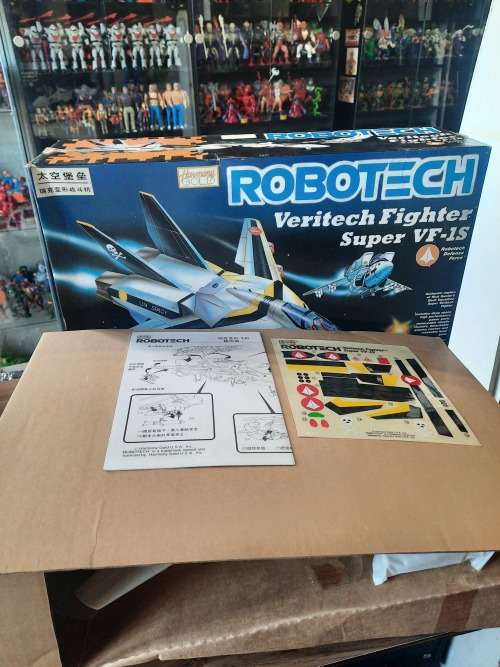 ROBOTECH 1986 Complete Boxed Harmony Gold Veritech Fighter (UNUSED) Vintage Figure