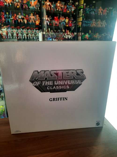 MOTUC GRIFFIN (MOC) MOTU Masters Of The Universe Classics Figure He-Man