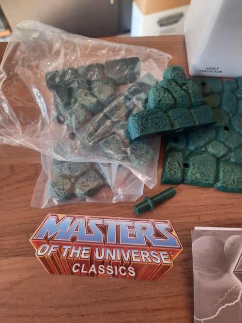 MOTUC Castle Grayskull Stands Masters Of The Universe Classics Figure He-Man