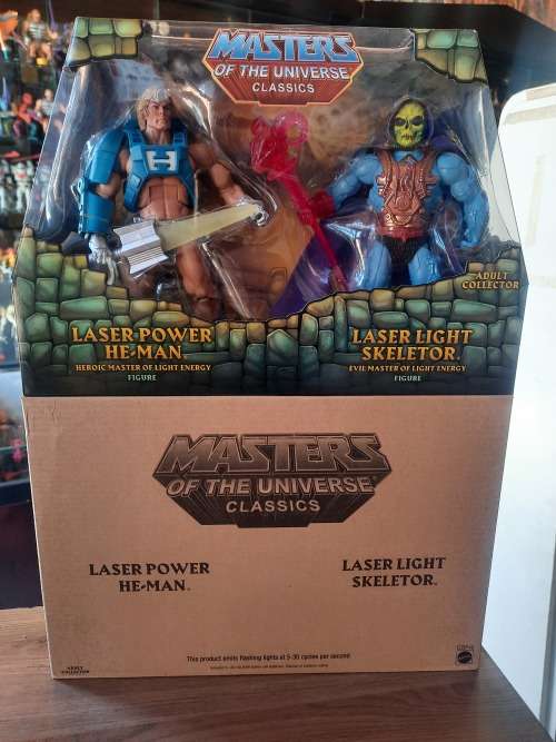 MOTUC LASER POWER HE-MAN/LASER LIGHT SKELETOR (MOC) Masters Of The Universe Classics Figure He-Man