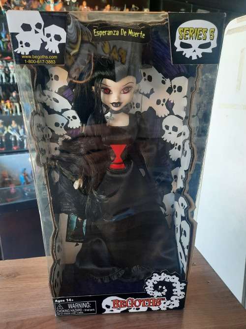 MOC BEGOTHS `ESPERANZA DE MUERTE` Figures