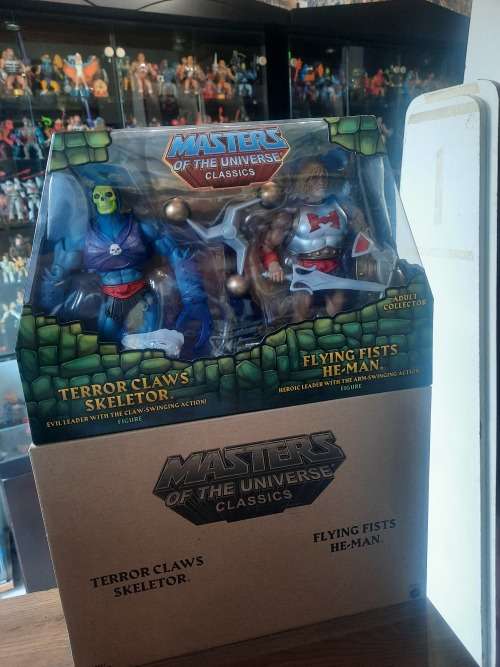 MOTUC TERROR CLAWS SKELETOR/FLYING FISTS HE-MAN (MOC) Masters Of The Universe Classics Figure He-Man