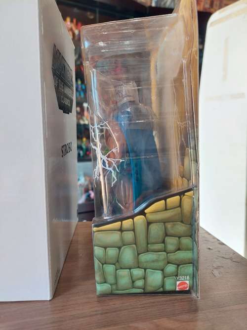 MOTUC Complete Strobo With Box Masters Of The Universe Classics Figure He-Man