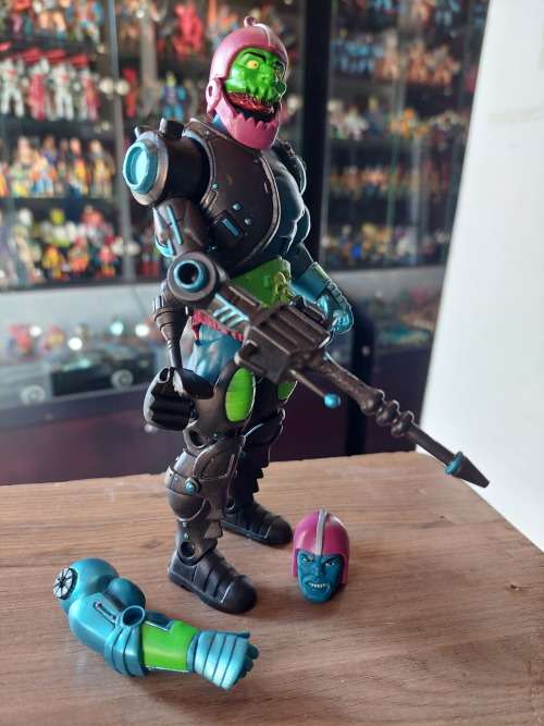 MOTUC Complete Trap Jaw Masters Of The Universe Classics Figure He-Man