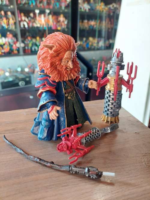 MOTUC Complete Gwildor Masters Of The Universe Classics Figure He-Man