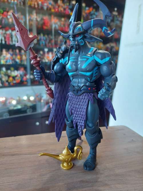 MOTUC Complete Prahvus Masters Of The Universe Classics Figure He-Man