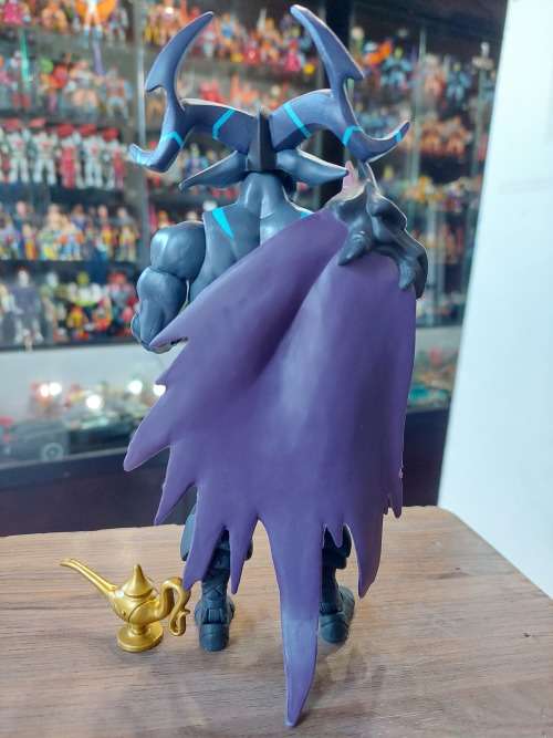 MOTUC Complete Prahvus Masters Of The Universe Classics Figure He-Man
