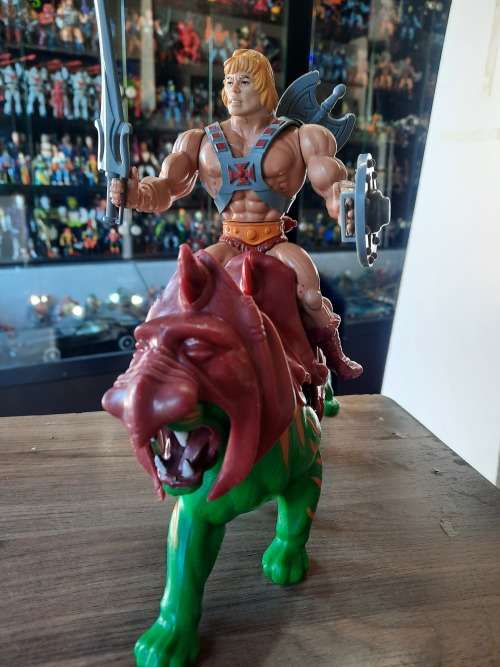 1981 Complete He-Man And Battle Cat of He-Man Masters of the Universe 100 (MOTU) Vintage Figure