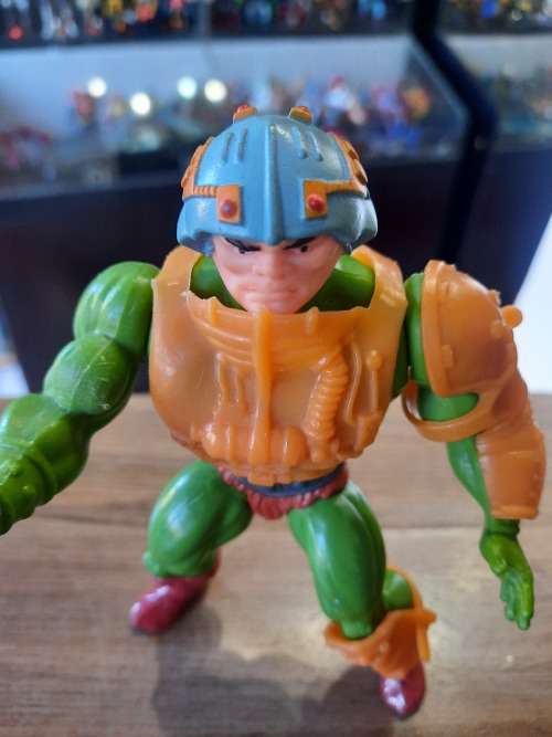 1982 Complete Man-At-Arms `Red Dot` of He-Man-Masters of the Universe 40 (MOTU) Vintage Figure