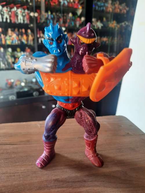 1985 Complete Two Bad Round Back of He-Man-Masters of the Universe (MOTU) Vintage Figure #446