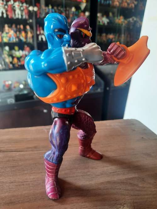 1985 Complete Two Bad Round Back of He-Man-Masters of the Universe (MOTU) Vintage Figure #446