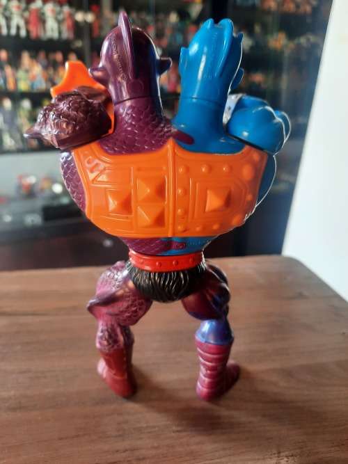1985 Complete Two Bad Round Back of He-Man-Masters of the Universe (MOTU) Vintage Figure #446