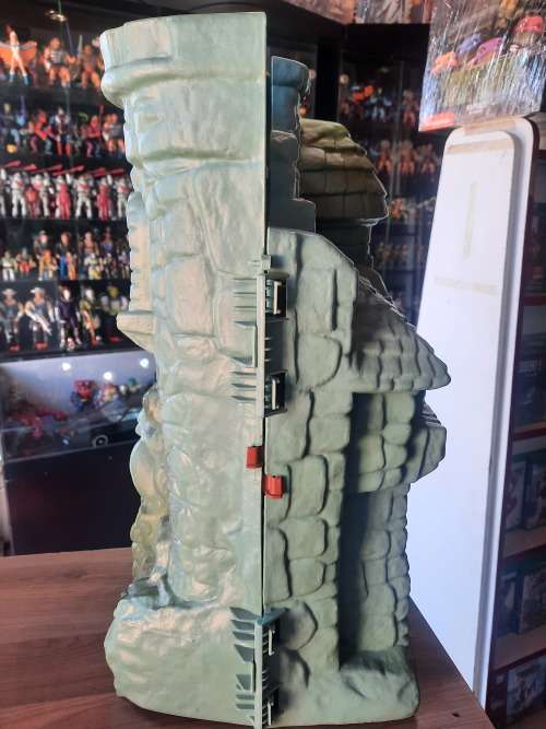 1981 Castle Grayskull of He-Man-Masters of the Universe #65 (MOTU) Vintage