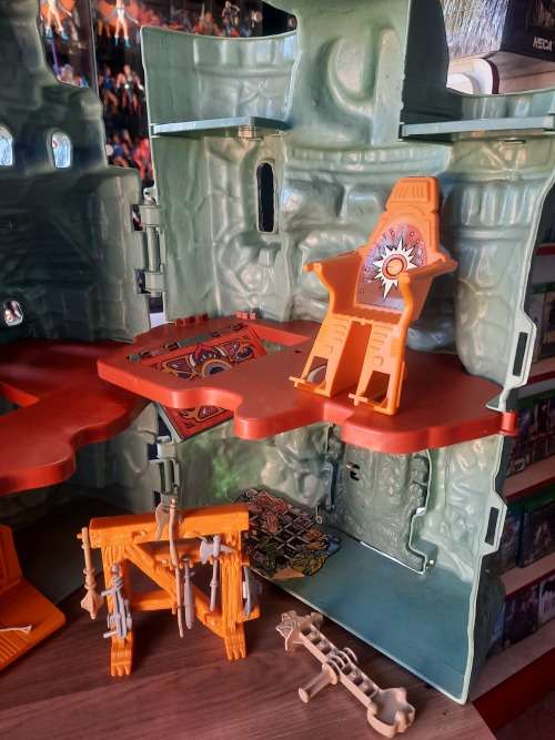 1981 Castle Grayskull of He-Man-Masters of the Universe #65 (MOTU) Vintage