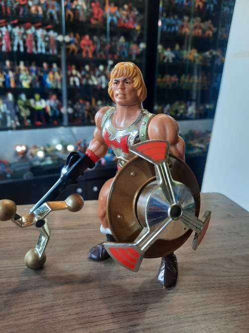 1986 Rare Flying Fist He-Man of He-Man Masters of the Universe  16 (MOTU) Vintage Figure