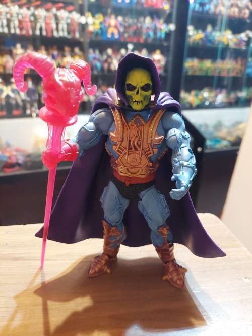 MOTUC Complete LASER LIGHT SKELETOR Masters Of The Universe Classics Figure He-Man