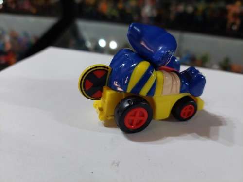 TOYBIZ WOLVERINE RACE CAR