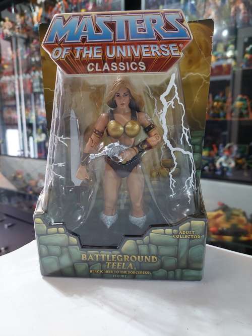 MOTUC BATTLEGROUND TEELA (MOC) Masters Of The Universe Classics Figure He-Man