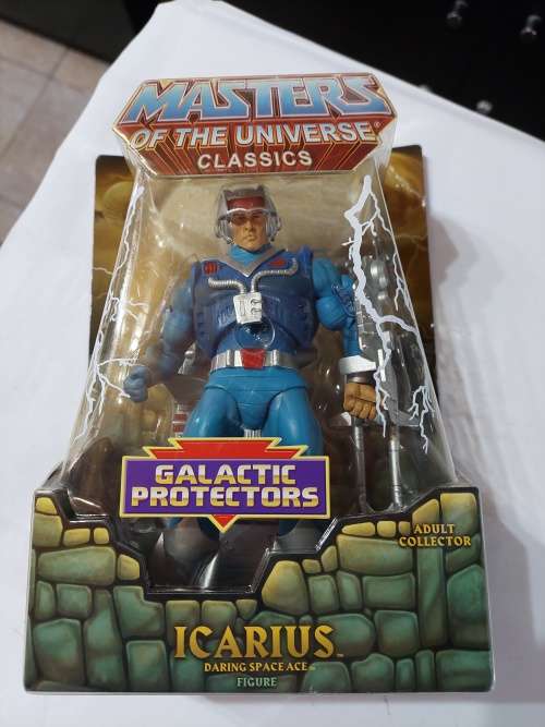 MOTUC ICARIUS (MOC) Masters Of The Universe Classics Figure He-Man
