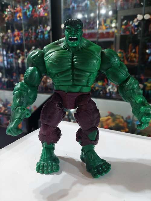2004 Toy Biz Marvel Legends HULK Action Figure