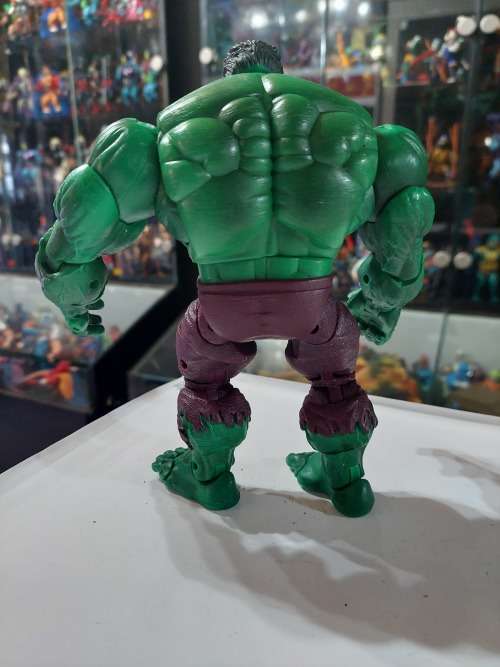 2004 Toy Biz Marvel Legends HULK Action Figure
