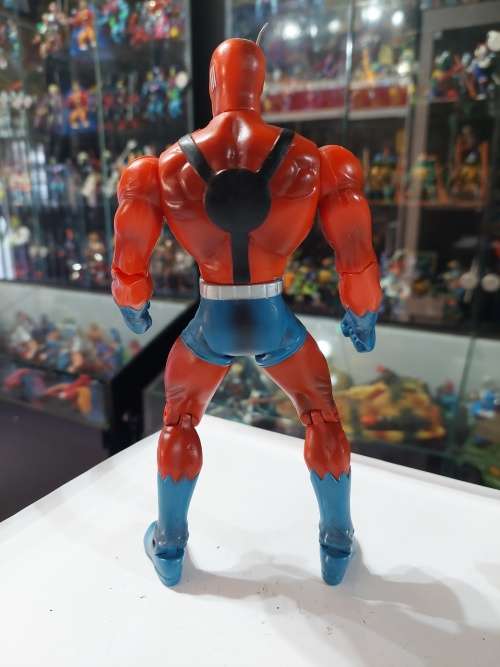 1999 Marvel Toy Biz GIANT MAN Action Figure