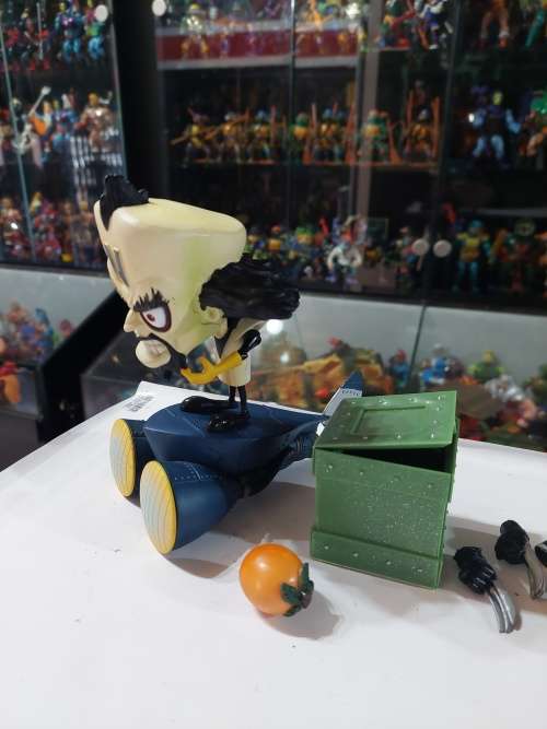 1998 Dr.NEO CORTEX CRASH BANDICOOT Action Figure