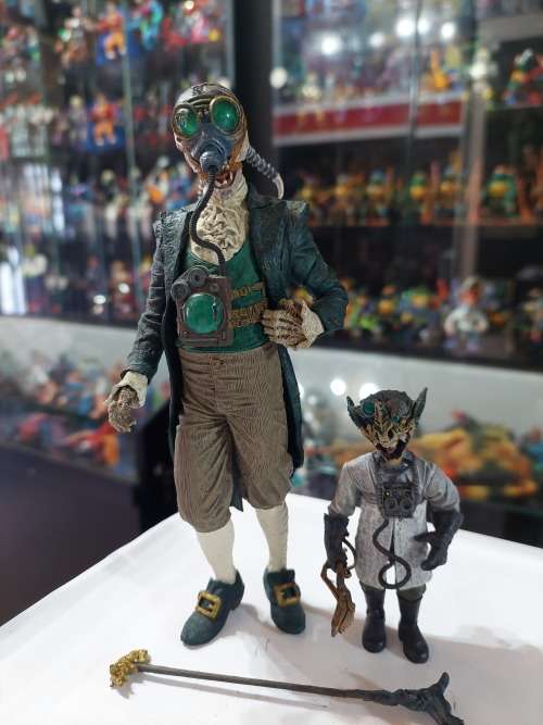 2003 TWISTED LAND OF OZ THE WIZARD Action Figure