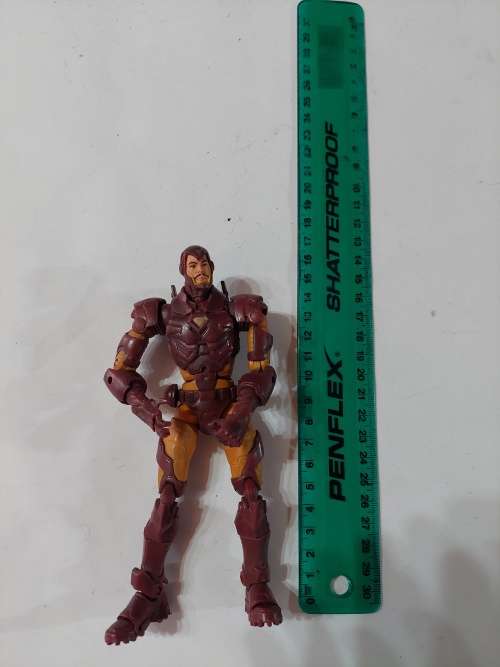 2005 Toy Biz Marvel Legends MODERN ARMOR IRON MAN Action Figure