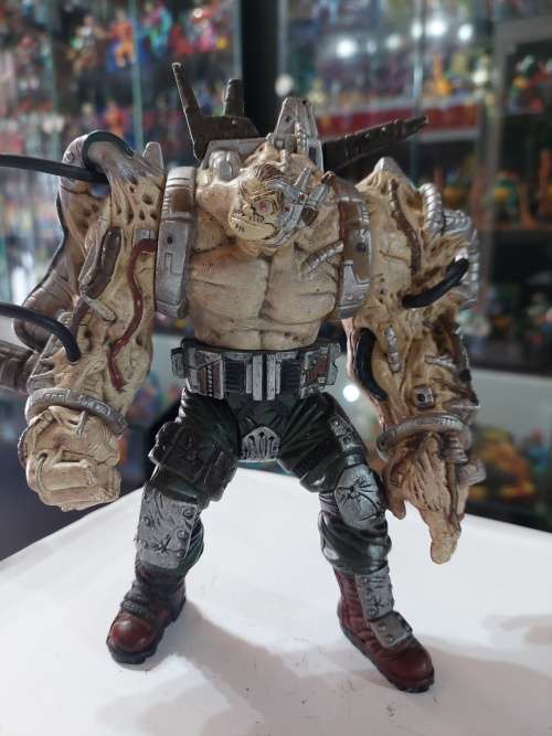 1997 TODD MCFARLANES TOTAL CHAOS Action Figure