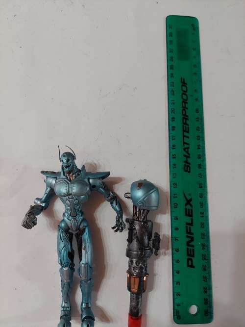 1999 Toy Biz Marvel Avengers ULTRON Action Figure