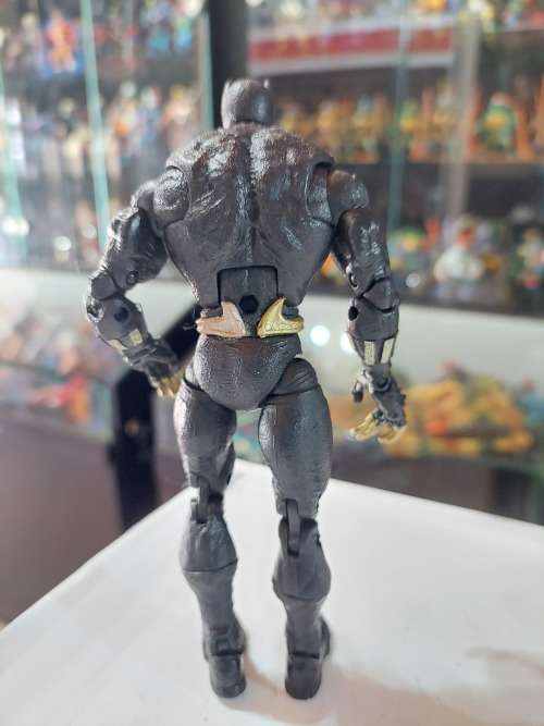 2005 Toy Biz Marvel Legends BLACK PANTHER Action Figure