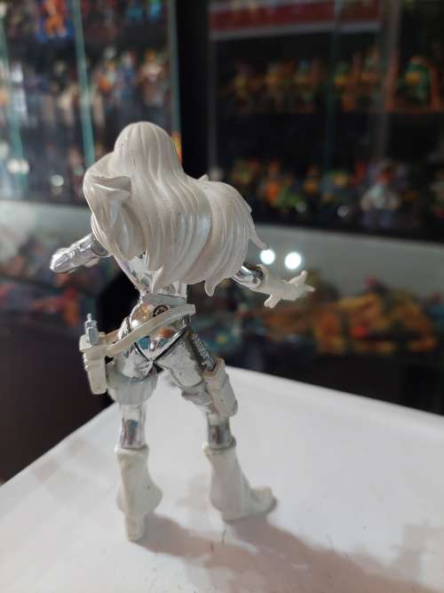 1998 Marvel Toy Biz SILVER SABLE Action Figure