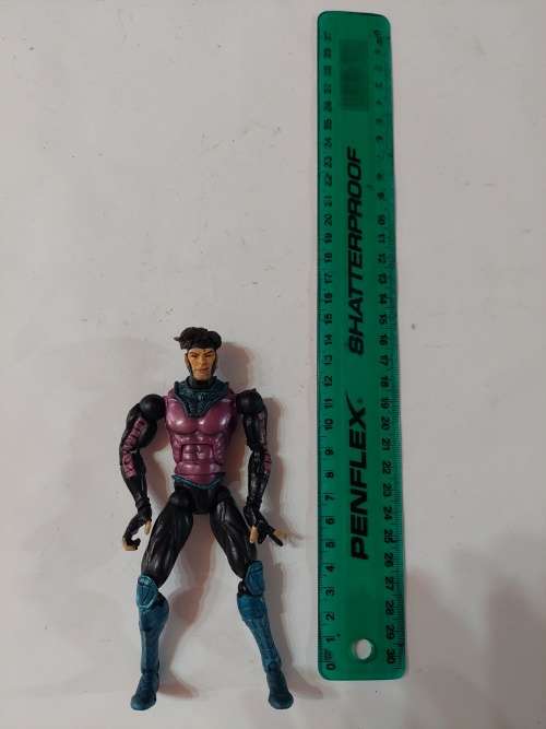 2003 Toy Biz Marvel Legends GAMBIT Action Figure