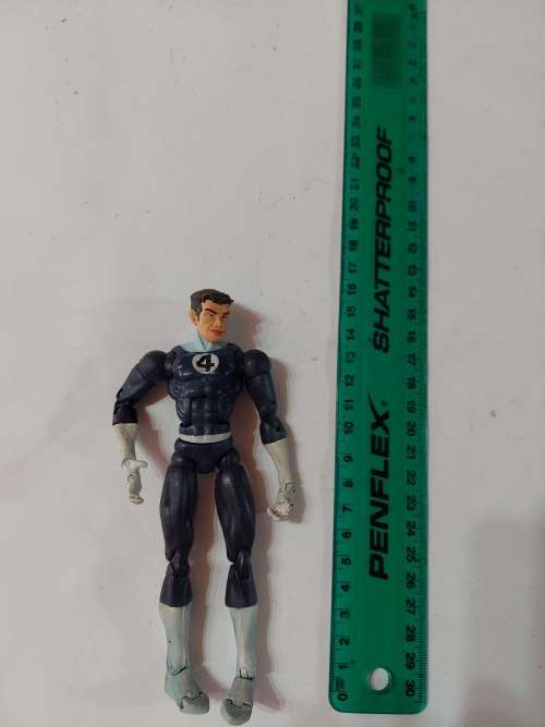 2004 Toy Biz Marvel Legends Mr.FANTASTIC Action Figure