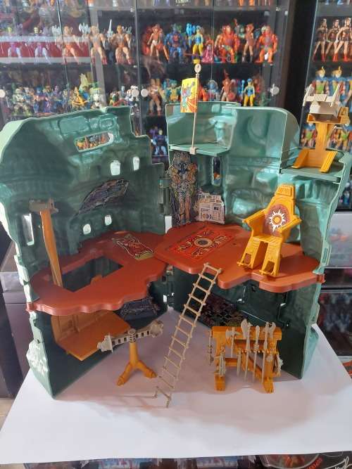 1981 Complete Castle Grayskull of He-Man-Masters of the Universe 200 (MOTU) Vintage