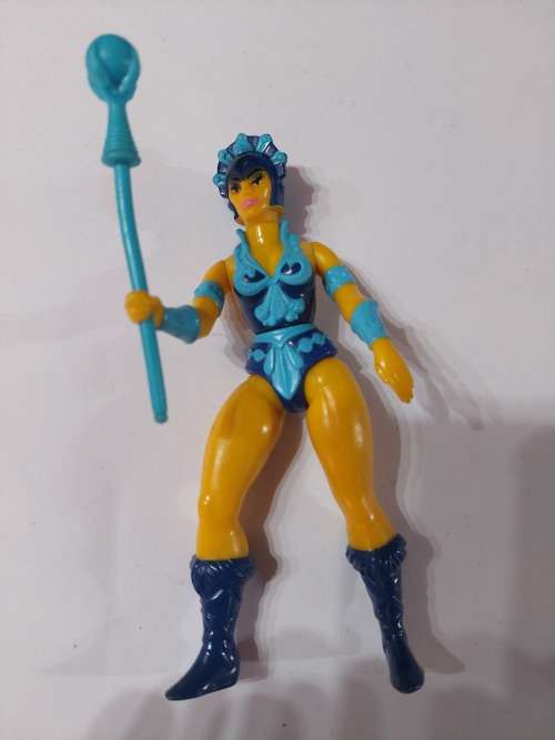 1982 Complete Evil-Lyn of He-Man-Masters of the Universe 20 (MOTU) Vintage Figure