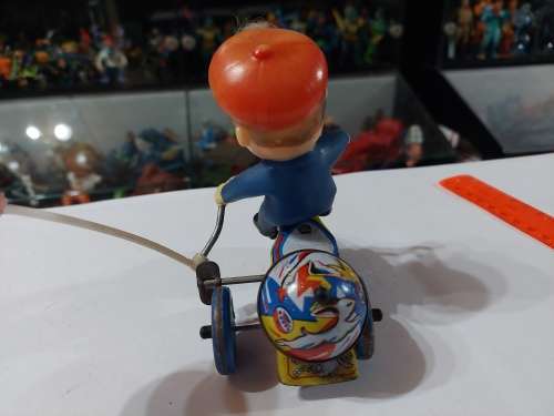 Vintage WIND UP TOY
