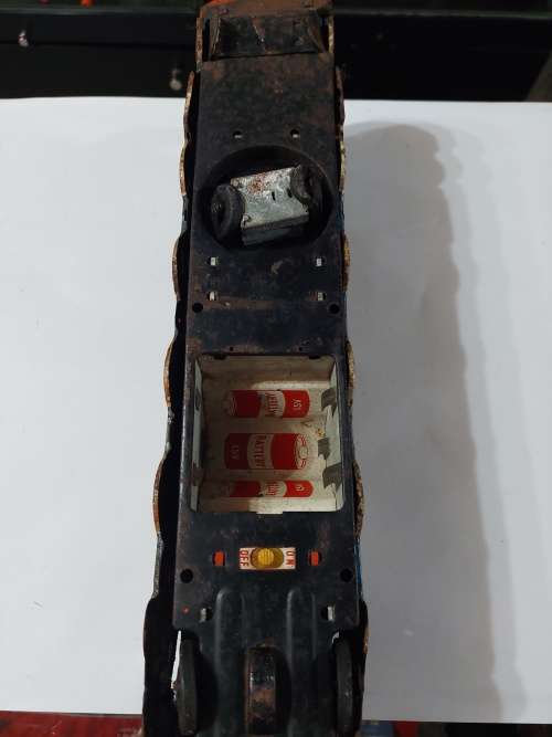 Vintage TIN TOY LOCOMOTIVE (RUSTED)