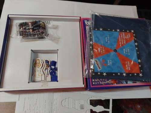 BRATZ ROCKIN CHIC BOARD GAME