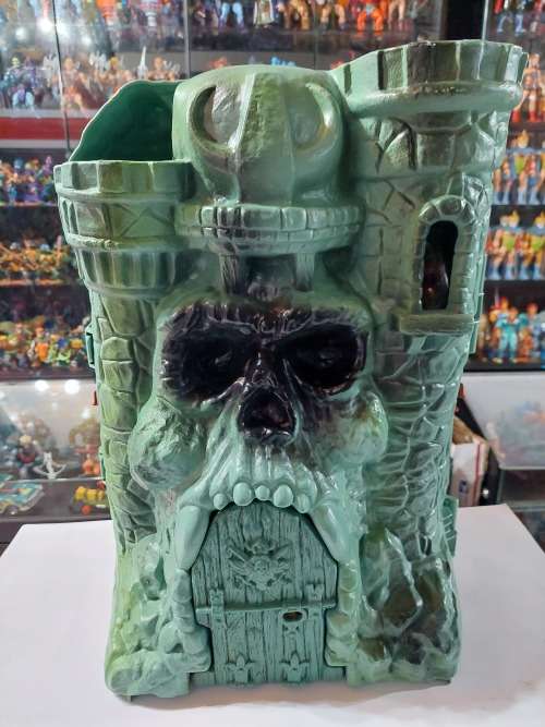 1981 Castle Grayskull of He-Man-Masters of the Universe 35 (MOTU) Vintage
