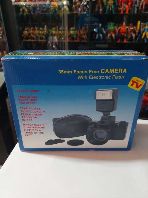 BOXED VINTAGE CAMERA
