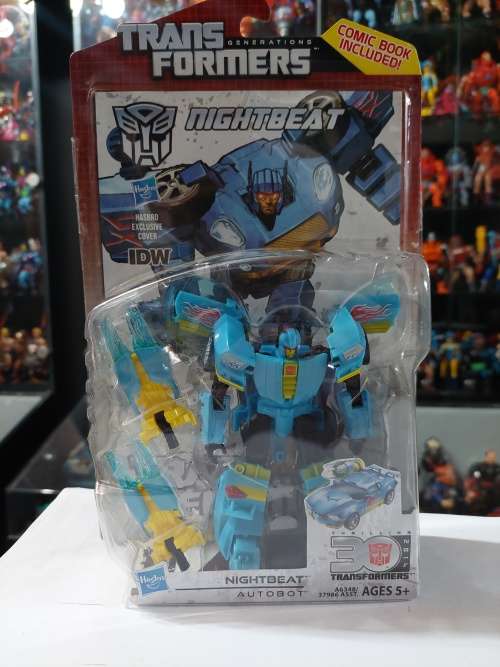 2014 MOC AUTOBOT NIGHTBEAT Transformers Hasbro