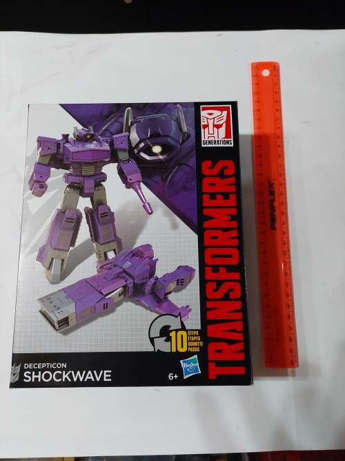 2017 BOXED DECEPTICON SHOCKWAVE Transformers Hasbro