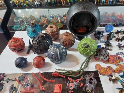 1996 WAR PLANETS COLLECTION BY TRENDMASTERS