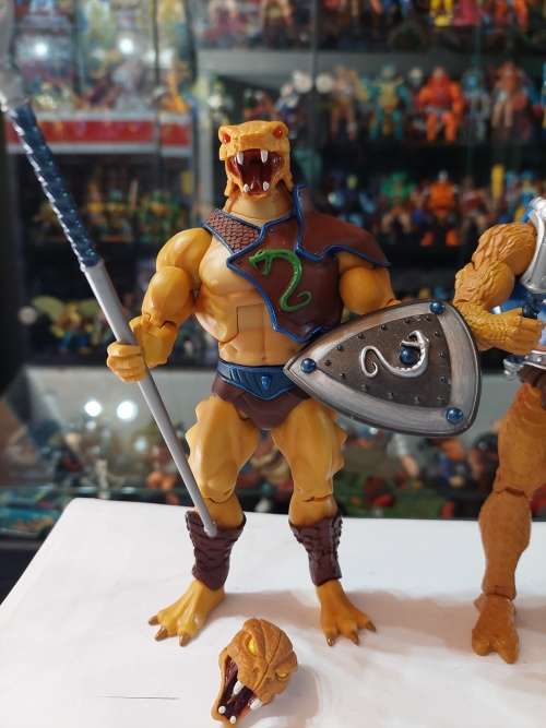 MOTUC Complete SNAKE MEN Masters Of The Universe Classics Figure He-Man