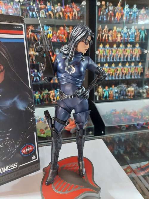 GI Joe SIDESHOW PREMIUM 1:4 SCALE BARONESS CLASSIC VERSION STATUE